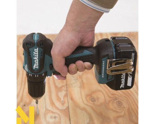 Акумуляторний шуруповерт Makita DDF483Z