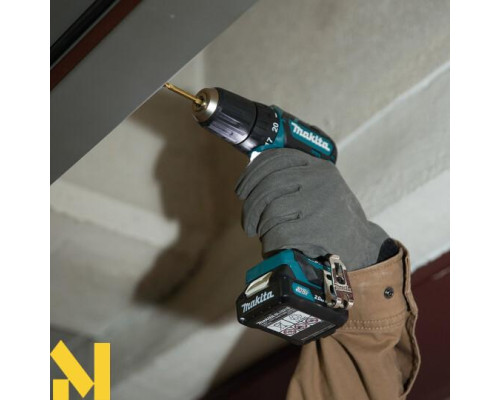 Акумуляторний шуруповерт Makita DF333DWAE