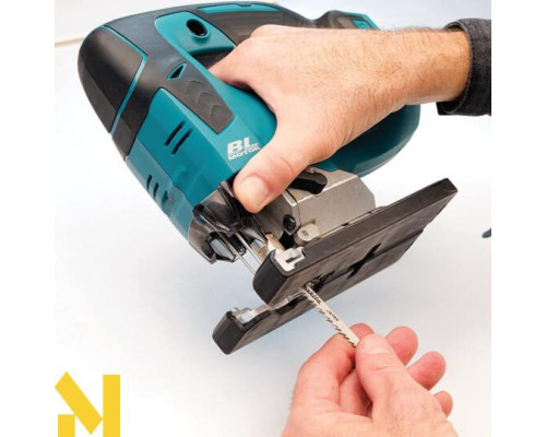 Лобзик акумуляторний Makita DJV182Z (без АКБ та ЗП)