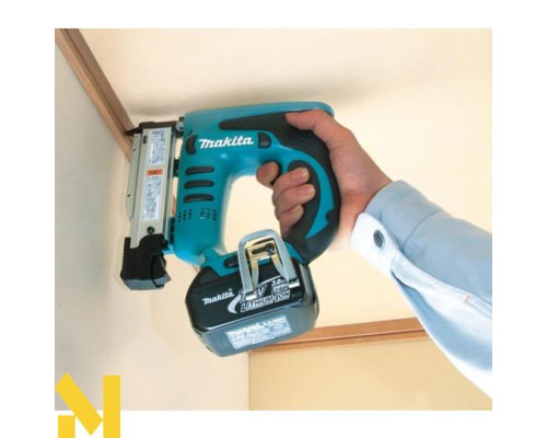 Цвяхозабивач акумуляторний Makita DPT351Z (без АКБ та ЗП)