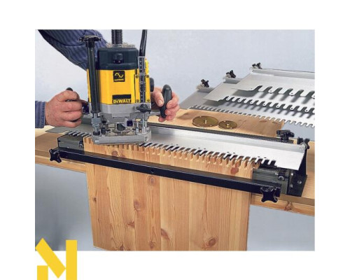 Фрезер DeWalt DW625E