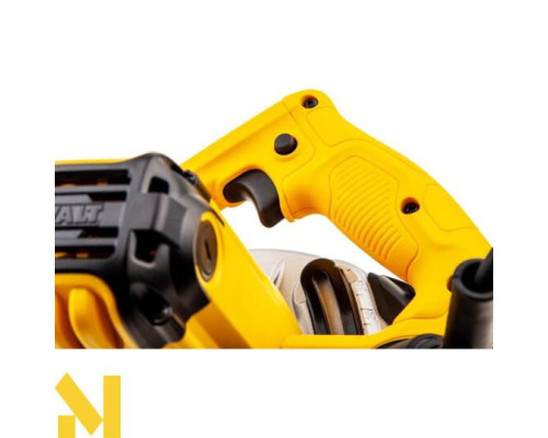 Пила дискова DeWalt DWE560