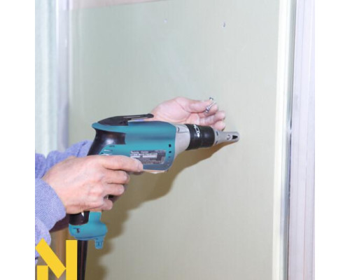 Шуруповерт мережевий Makita FS6300J