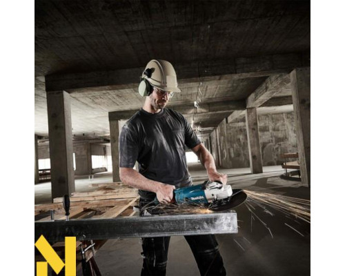 Болгарка (кутова шліфмашина) Makita GA9020RF