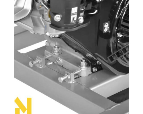 Подрібнювач садовий бензиновий Hecht 6645