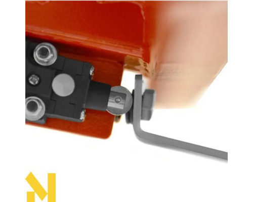 Подрібнювач садовий бензиновий Hecht 6645