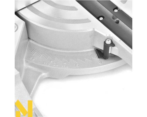 Пила торцювальна HECHT 820