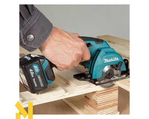 Міні-пила дискова акумуляторна Makita HS301DWAE