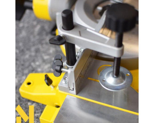 Пила торцювальна Bamato KP-250