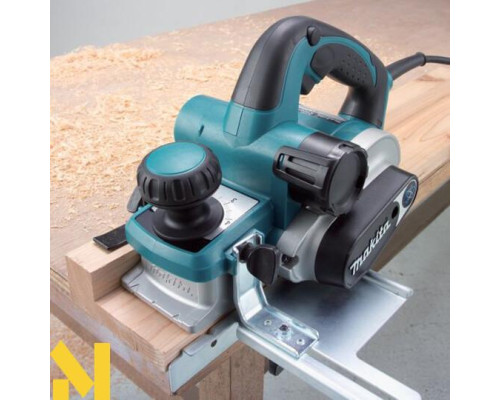 Рубанок електричний Makita KP0810