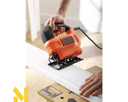 Лобзик електричний Black&Decker KS701E