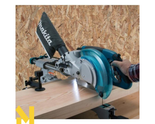 Пила торцювальна Makita LS0815FL