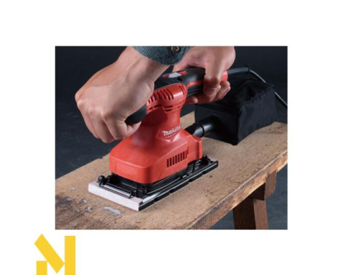 Шліфмашина вібраційна Makita M9203