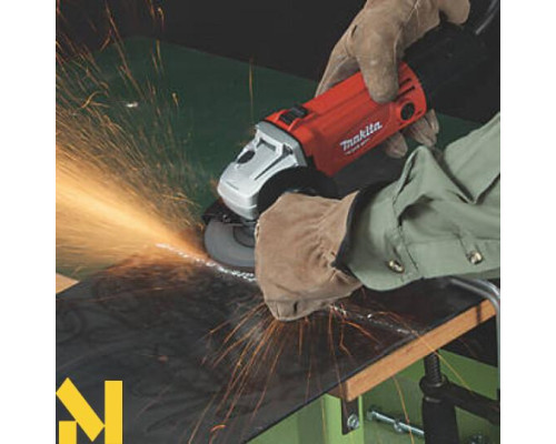 Болгарка (кутова шліфмашина) Makita M9502R