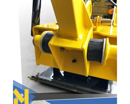 Віброплита Bamato R-135RV