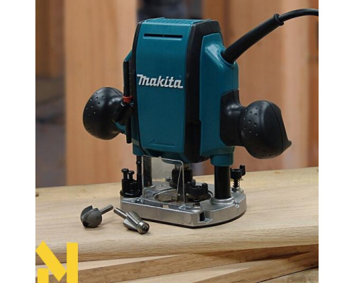Фрезер Makita RP0900