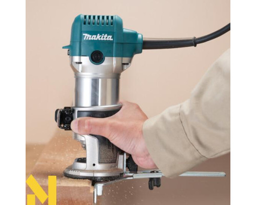 Фрезер Makita RT0702CX2J
