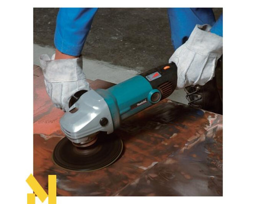 Машина полірувальна Makita SA7000C
