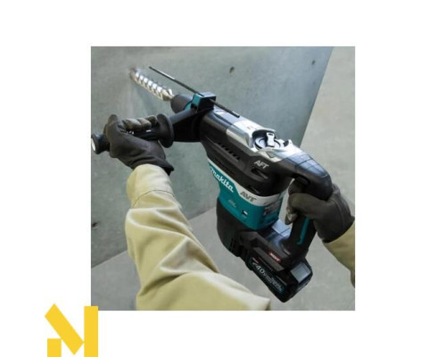 Перфоратор акумуляторний Makita HR005GZ01 + DC40RA + BL4040F