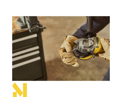 Болгарка (кутова шліфмашина) акумуляторна безщіткова STANLEY FATMAX SFMCG700M2K