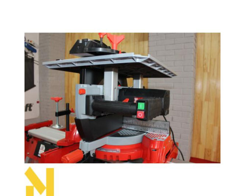 Пила торцювальна Holzmann TK 305